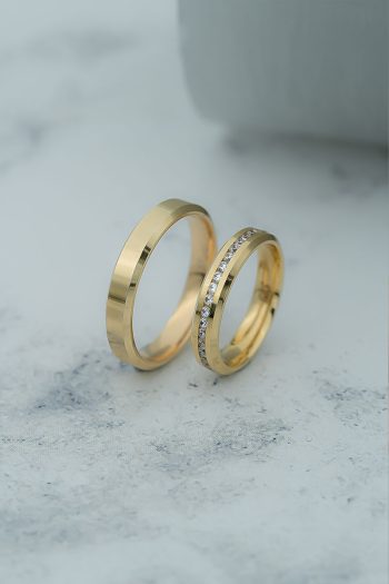 14 Ayar Sarı Altın Taşlı 4mm Düz Alyans